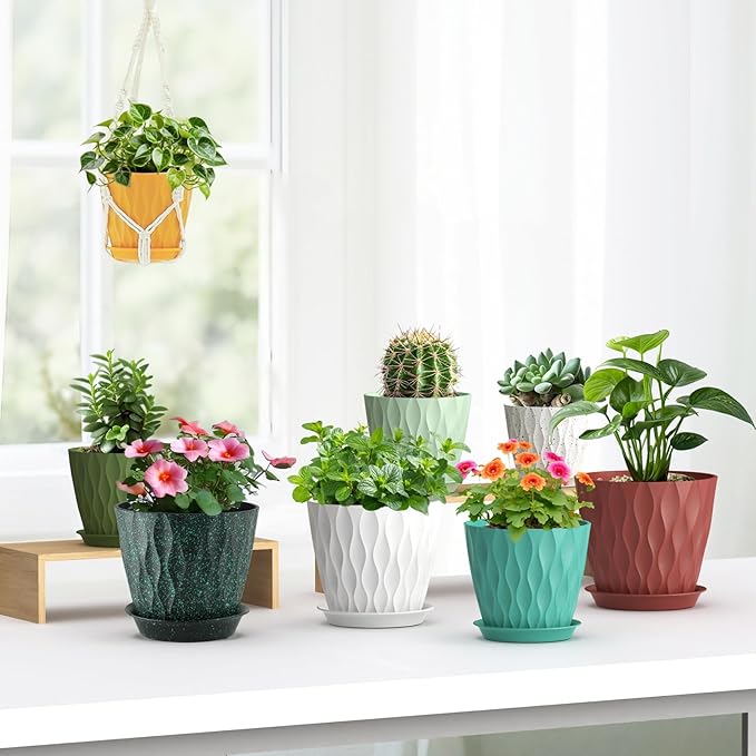 7/6.5/6/5.5/5/4.5/4 inch Plant Pots for Indoor Outdoor Plants, 7 Pack Thick Flower Pots with Drainage Holes and Saucers, Wave Texture Plastic Planters Nursery Pots, Black with Green Speckles
